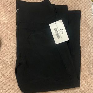ZYIA ACTIVE BLACK CAPRIS